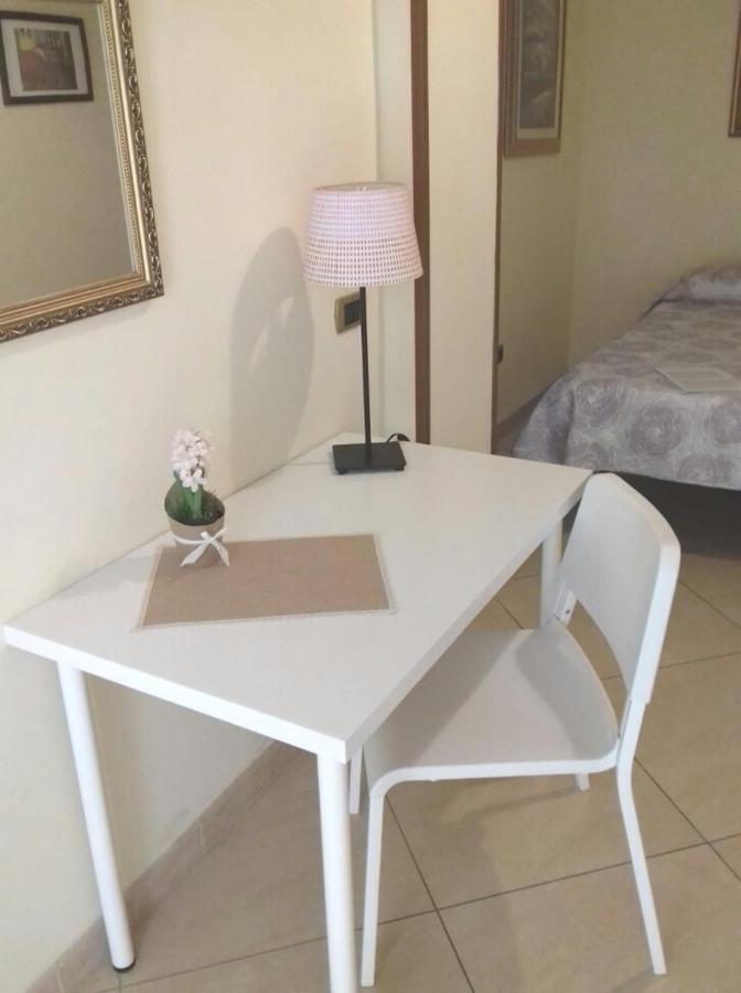 Casa Family & Friends Bed and Breakfast Salerno Buitenkant foto